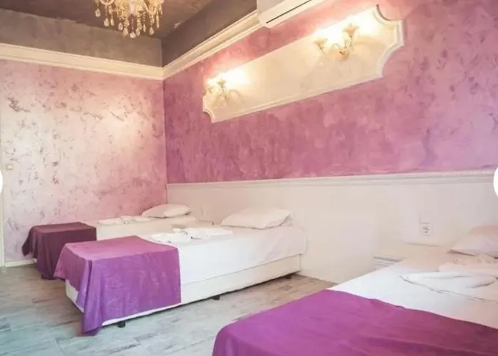 Хотел Bh-mi Holiday