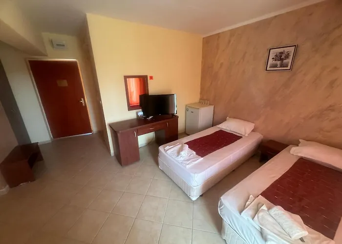 Bh-mi Holiday Хотел Слънчев бряг