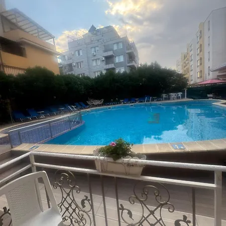 Hotel Bh-mi Holiday