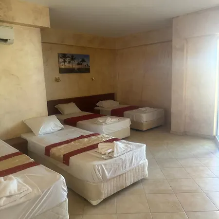 Bh-mi Holiday فندق